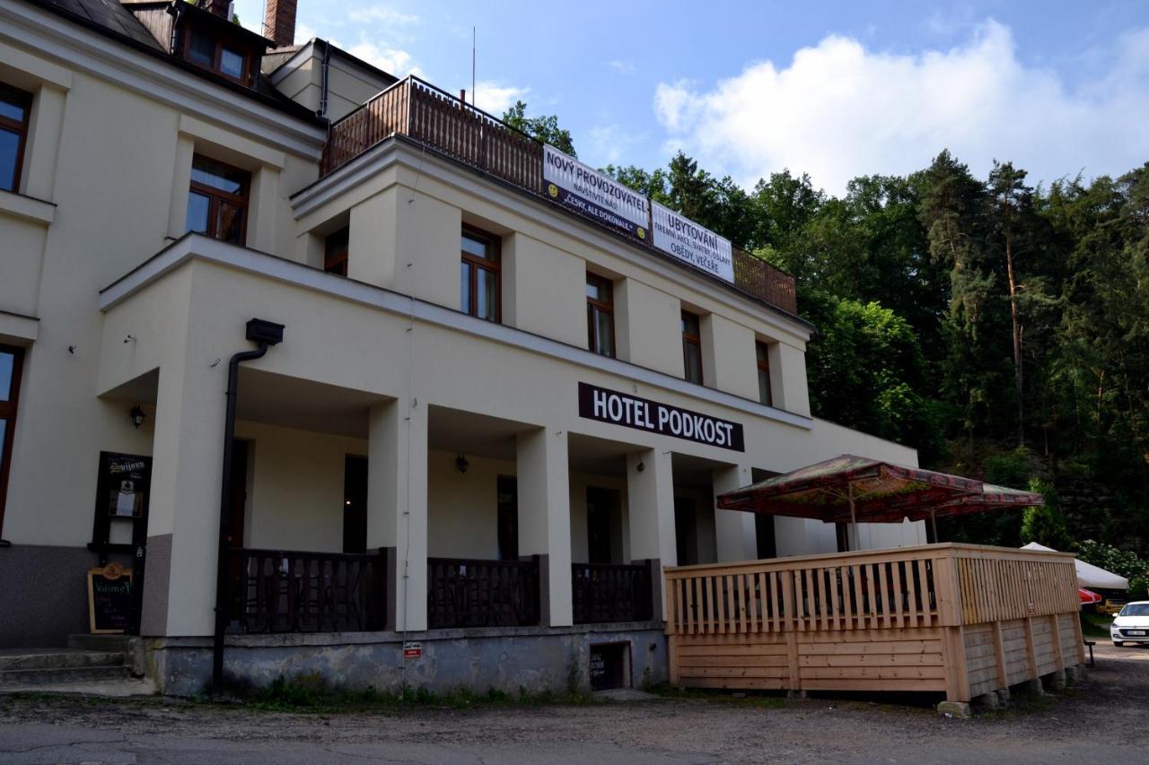 Готель Podkost Libosovice